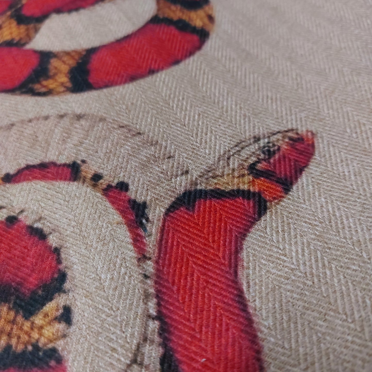 Scarlet snake Cushion C (pad sold separately) 43x43cm 17"